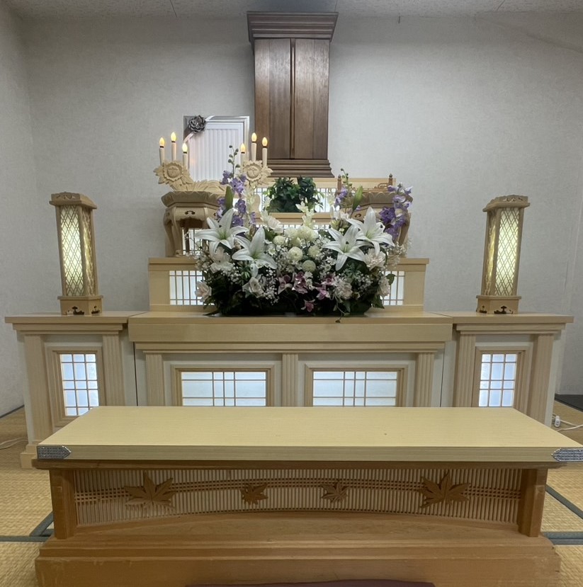 堺市立斎場友人葬祭壇３０万円